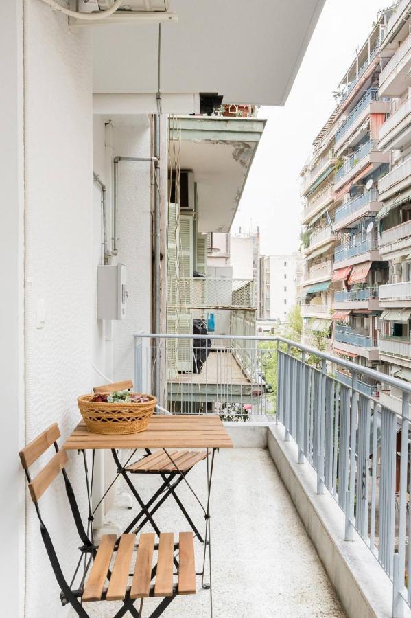 Nat'S Place An Exquisite Home Next To Metro Thessaloniki Buitenkant foto