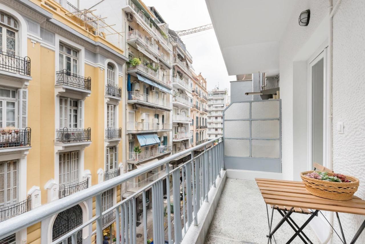 Nat'S Place An Exquisite Home Next To Metro Thessaloniki Buitenkant foto
